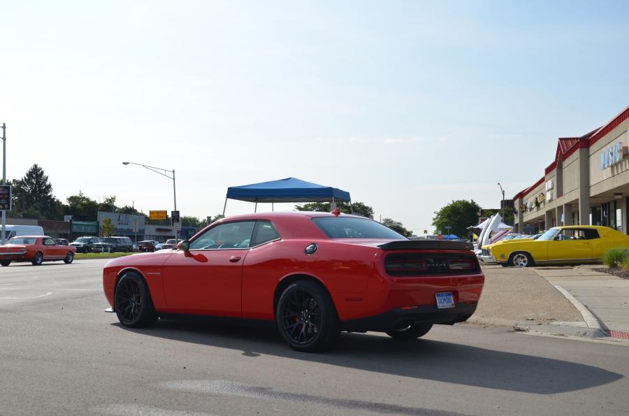  Dodge Challenger SRT Hellcat 2015 года  (фото 38 из 42)